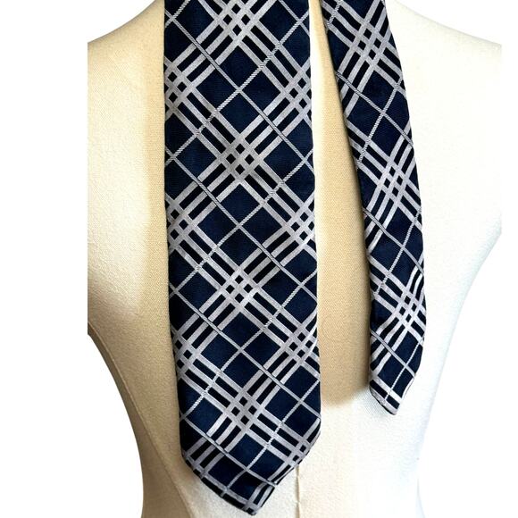 Burberry London 100% Silk Tie Navy and Silver Plaid Made in Italy - Picture 1 of 5